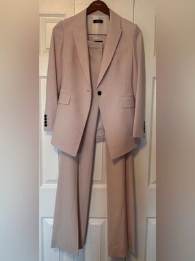 Theory "Good Wool" Sand Etiennette Blazer 00 & NWT Demitria 4 Trouser 0